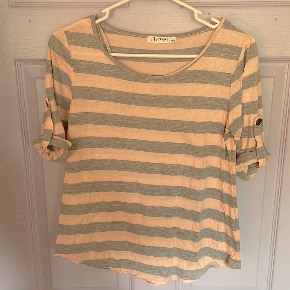 3/4 sleeve striped shirt